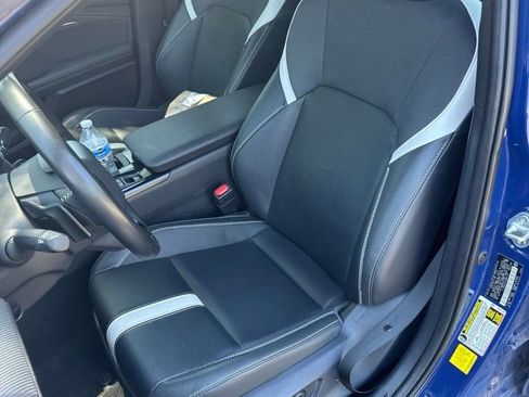 Used 2025 Toyota Camry SE FWD image 14
