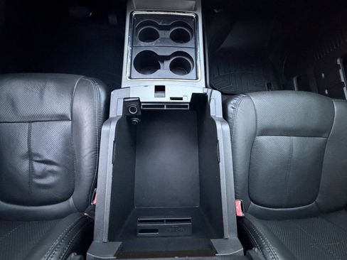 Used 2015 Ford F350 Platinum w/ Platinum Package image 40