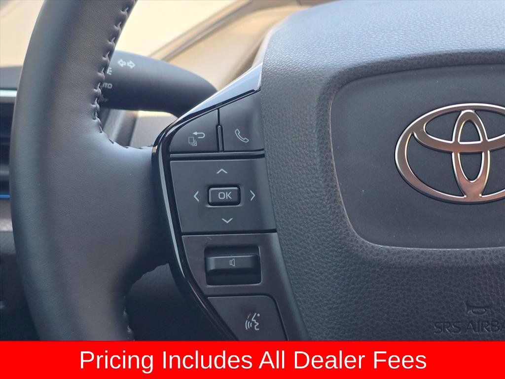 Used 2024 Toyota Prius XLE FWD image 21