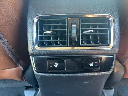 Used 2017 Subaru Outback 2.5i Touring AWD/4WD image 13