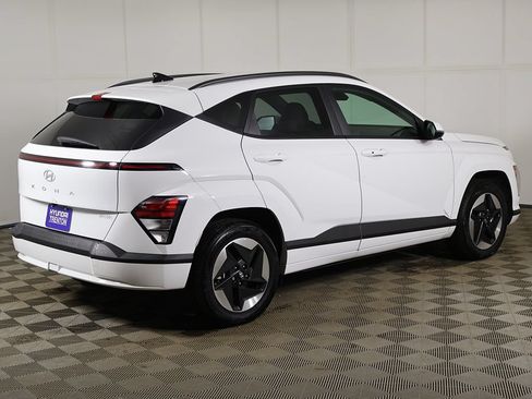 Used 2025 Hyundai Kona SEL FWD image 10