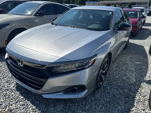 Used 2022 Honda Accord Sport image 1