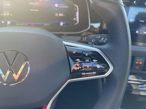 Used 2025 Volkswagen Jetta GLI Autobahn image 23