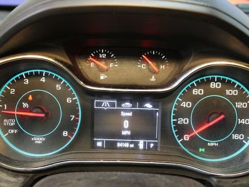 Used 2018 Chevrolet Cruze Premier FWD image 22