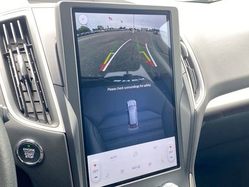 Used 2024 Ford Edge SEL image 15