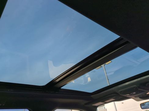Used 2018 Ford F150 Lariat w/ Equipment Group 502A Luxury image 22