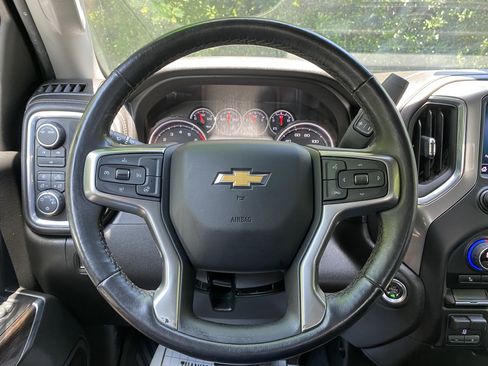Used 2021 Chevrolet Silverado 2500 LT w/ Convenience Package AWD/4WD image 19