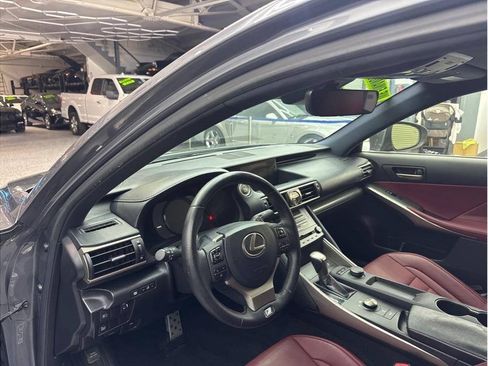 Used 2017 Lexus IS 200t F Sport w/ F Sport Package RWD image 10