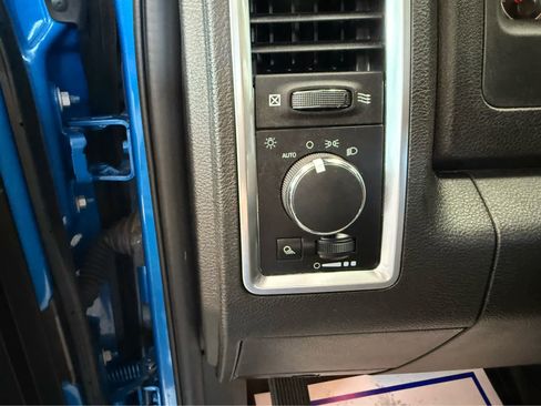 Used 2022 RAM 1500 Classic Warlock image 12