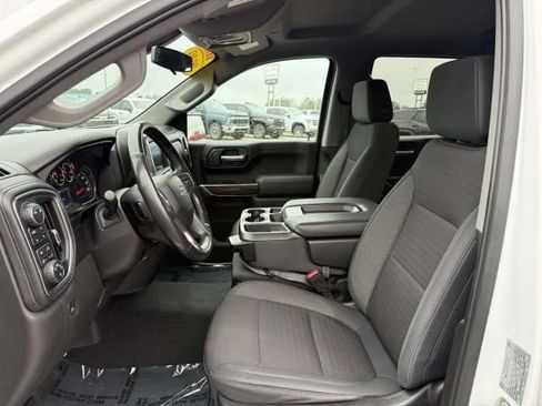 Used 2019 Chevrolet Silverado 1500 LT Trail Boss w/ Convenience Package AWD/4WD image 11