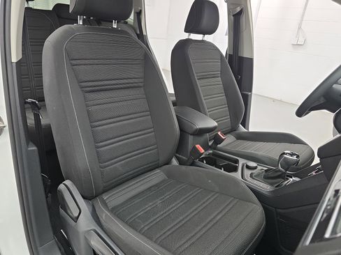 Certified 2022 Volkswagen Tiguan S image 10