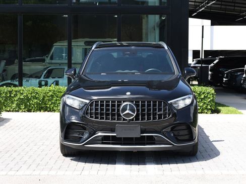 Used 2025 Mercedes-Benz GLC 43 AMG 4MATIC image 3