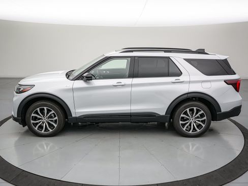New 2026 Ford Explorer ST-Line AWD/4WD image 7