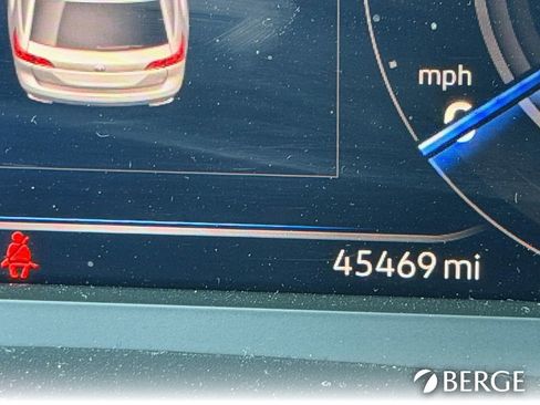 Used 2023 Volkswagen Atlas SE image 38