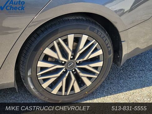Used 2024 Nissan Altima 2.5 SV w/ SV Premium Package FWD image 10