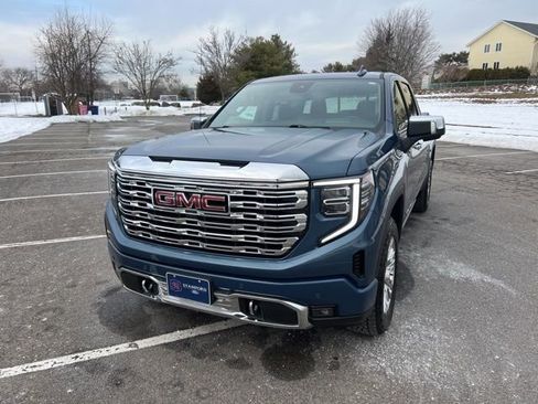 Used 2024 GMC Sierra 1500 Denali w/ Technology Package image 4