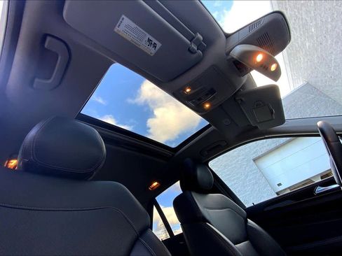 Used 2015 Mercedes-Benz ML 350 2WD image 12