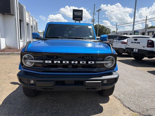Used 2024 Ford Bronco Outer Banks AWD/4WD image 2