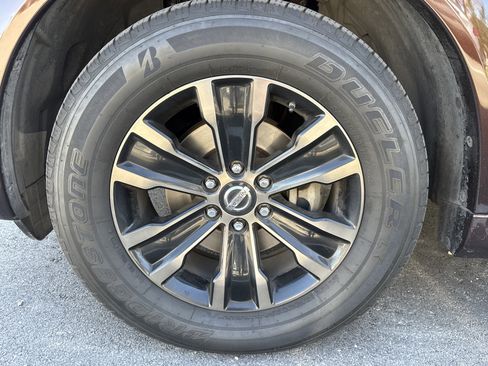 Used 2019 Nissan Armada Platinum w/ Captain's Chairs Package image 4