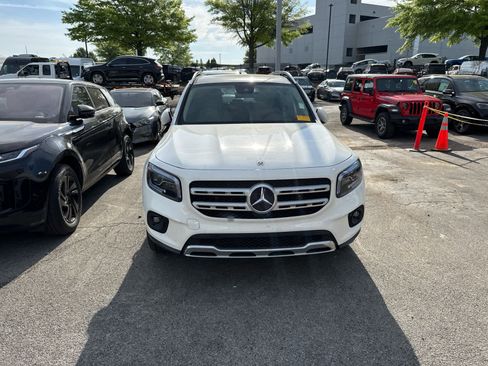 Used 2022 Mercedes-Benz GLB 250 4MATIC image 6