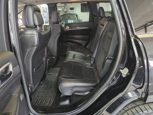 Used 2012 Jeep Grand Cherokee SRT8 w/ Luxury Group II image 38