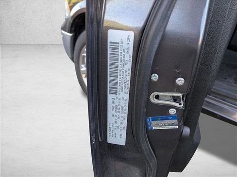 Used 2018 RAM 1500 Laramie w/ Convenience Group image 19