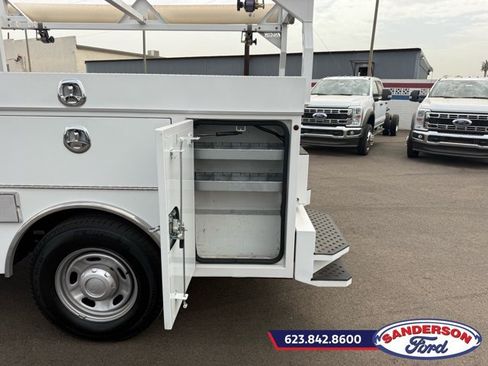 Used 2025 Ford F250 XL RWD image 14