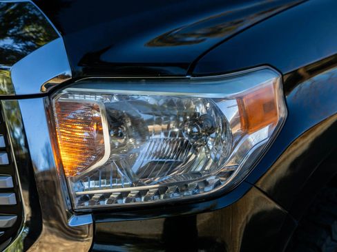 Used 2016 Toyota Tundra Limited w/ Limited Premium Package image 7