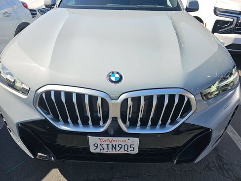 Used 2025 BMW X6 xDrive40i w/ Climate Comfort Package AWD/4WD image 3