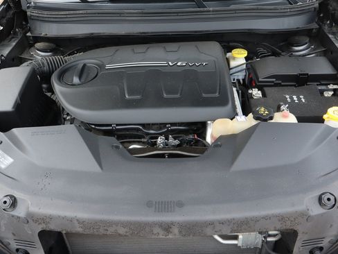 Used 2022 Jeep Cherokee Latitude Lux w/ Sun & Sound Group FWD image 18