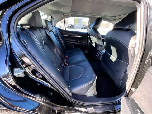 Used 2020 Toyota Camry XSE image 16
