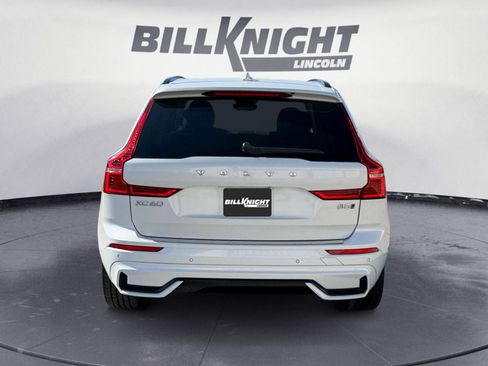 Used 2023 Volvo XC60 B5 Plus w/ Protection Package Premier image 4