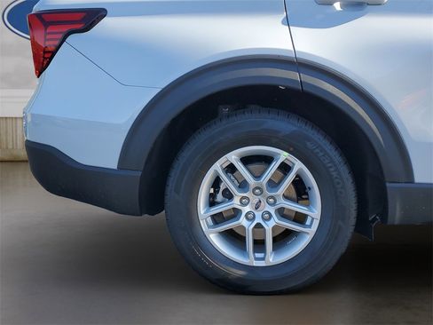 New 2026 Ford Explorer Active image 26