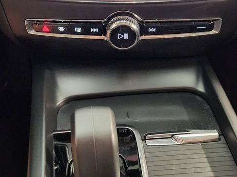 Certified 2025 Volvo S60 B5 Core FWD image 19