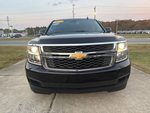 Used 2019 Chevrolet Tahoe LT image 3