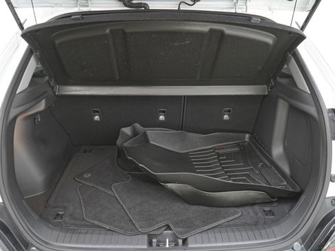 Used 2023 Hyundai Kona Limited image 9