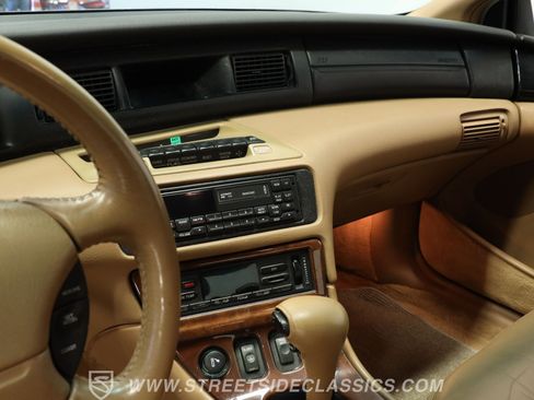 Used 1994 Lincoln Mark VIII image 40