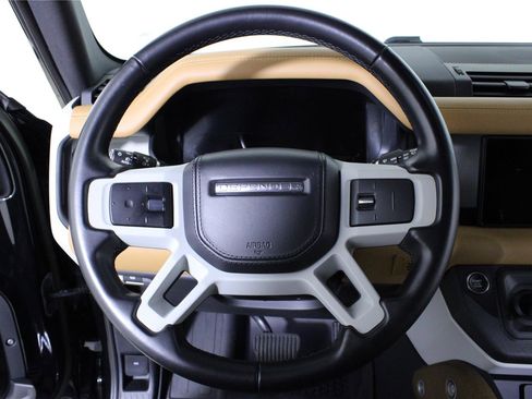 Used 2023 Land Rover Defender 110 SE AWD/4WD image 22