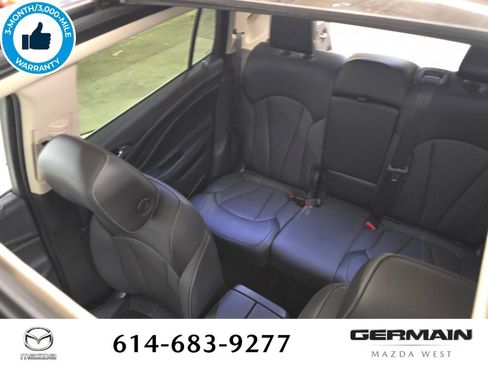 Used 2017 Buick Envision Essence FWD image 23