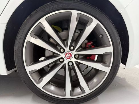 Used 2018 Jaguar XF S AWD/4WD image 36
