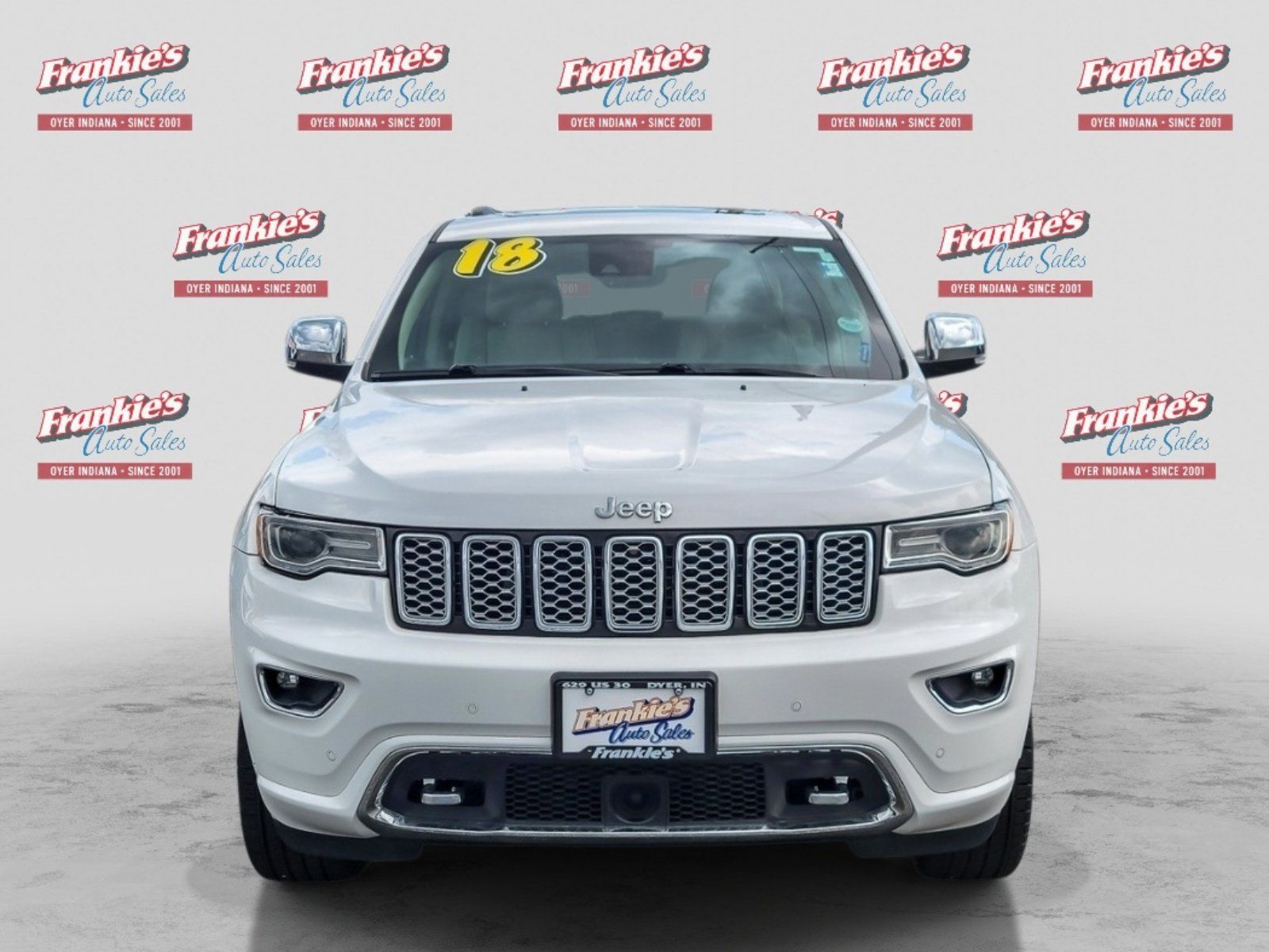 Used 2018 Jeep Grand Cherokee Overland AWD/4WD image 8