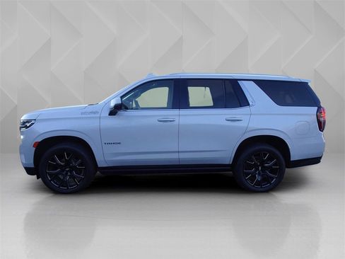 Used 2021 Chevrolet Tahoe High Country w/ Premium Package image 2