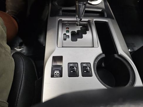 Used 2020 Toyota 4Runner SR5 Premium w/ Moonroof Package AWD/4WD image 23