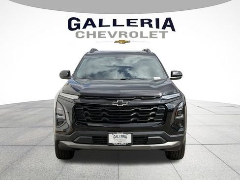 New 2026 Chevrolet Equinox LT w/ Convenience Package II FWD image 3