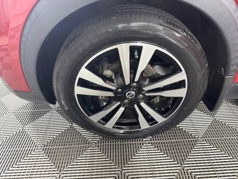 Used 2020 Nissan Kicks SR w/ SR Premium Package FWD image 10