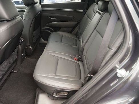 Used 2023 Hyundai Tucson Limited FWD image 13
