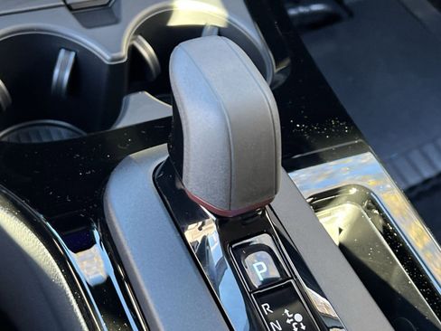 New 2026 Toyota Prius Plug-In Hybrid image 16