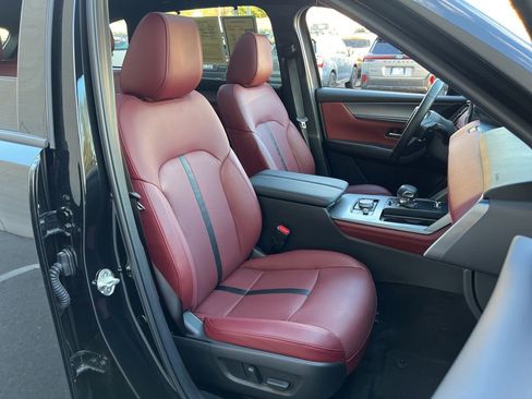 Used 2025 MAZDA CX-70 3.3 Turbo S w/ Premium Package image 23