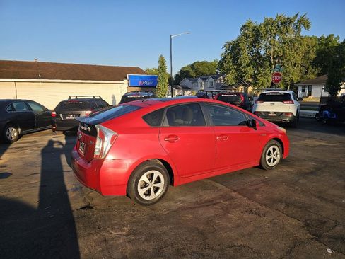 Used 2013 Toyota Prius Three w/ Solar Roof Pkg FWD image 12