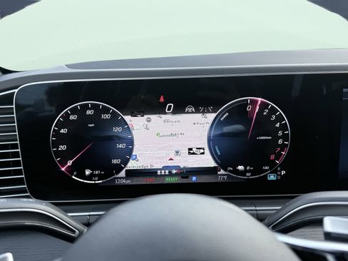 Used 2025 Mercedes-Benz GLE 450e 4MATIC w/ AMG Line Exterior image 53